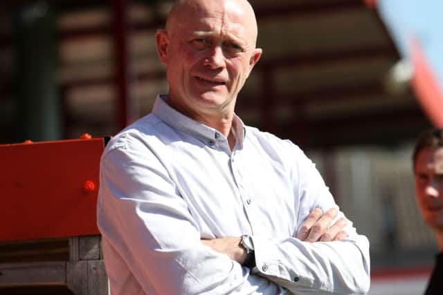 Action from Alfreton Town v Welling United. Alfreton manager Nicky Law.
