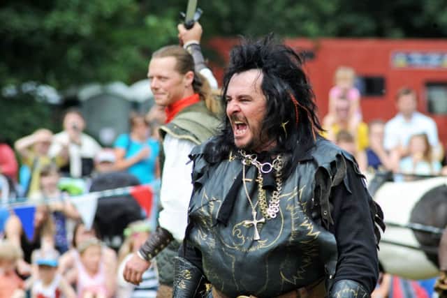 Robin Hood Festival launched.
The Sheriff of Nottingham winds up the crowd at the opening ceremony.