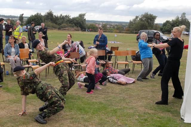 NHUD11-2362-6Bulwell Fun on the Forest.This dance competition is cha cha champion.