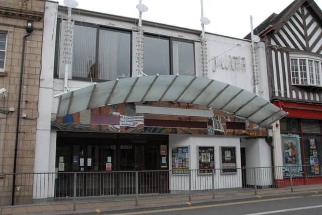 NMAC11-1289-1Mansfield Palace Theatre