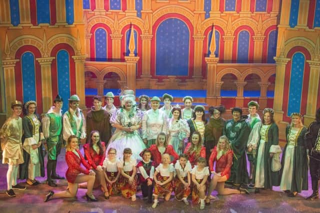 The Mansfield Hospital's Theatre Troupe cast of Robin Hood and the Babes in the Wood at the Mansfield Palace Theatre.