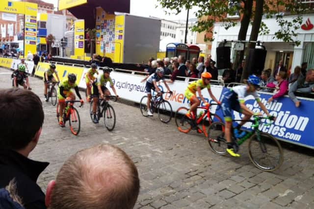 2016 aviva womens tour. Chesterfield finish line