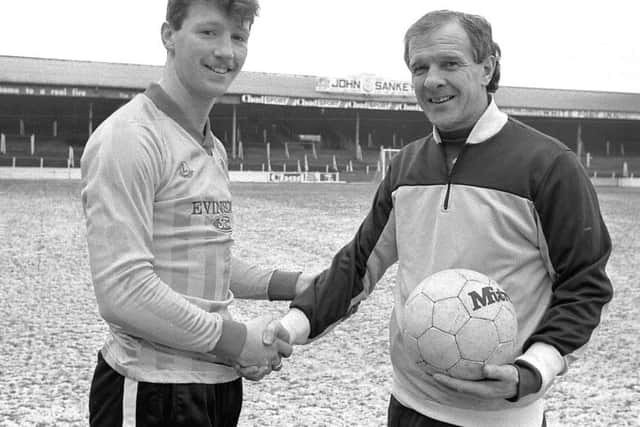 1986 Stags Sign Roddy CollinsRoddy Collins and Billy Dearden