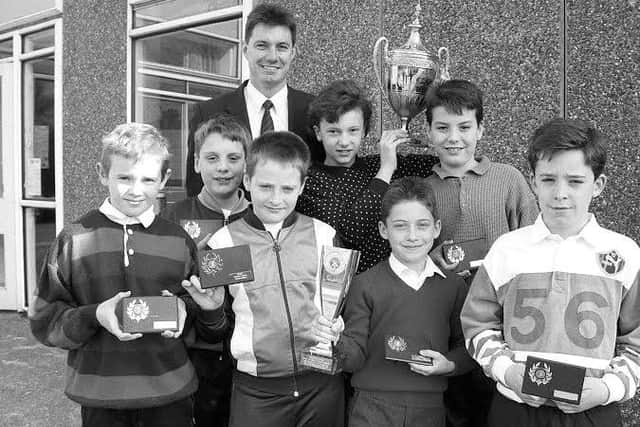 1990 Annesley School Cricketers