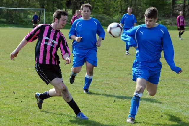 Mansfield Woodhouse, Debdale Park, Chad Sunday League Intermediate Cup Final, Kings Arms V Mansfield Police on Sunday. NMAC12-0882-1

Mansfield Police won 3-2.