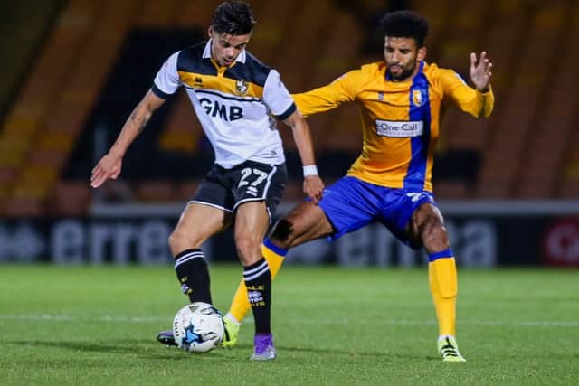 Mansfield Town's Oscar Gobern - Pic by Chris Holloway