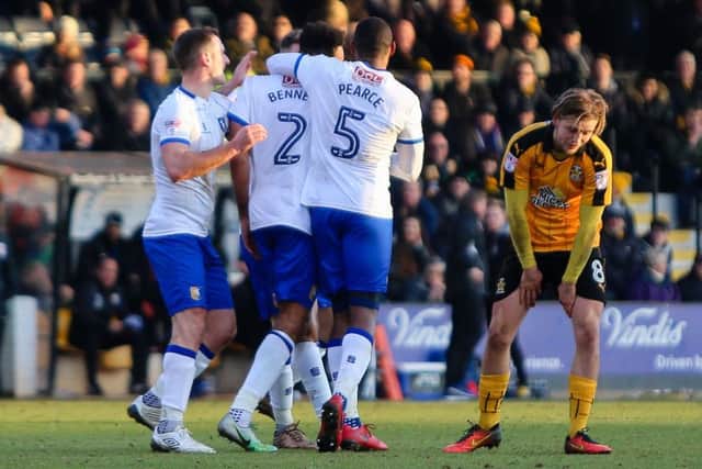 The team congratulate Rhys Bennett after Stags' equaliser - Pic by Chris Holloway