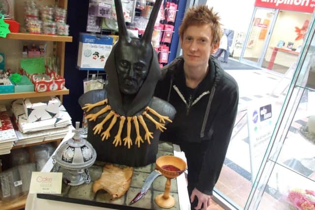 Shane Bennett, of Cake Fusion, with his striking and original award-winning cake.