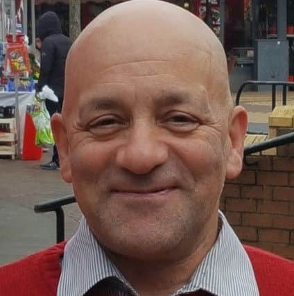 Linford Gibbons, Labour.