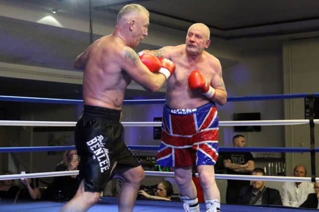 Steve Ward v Andreas Siddon.