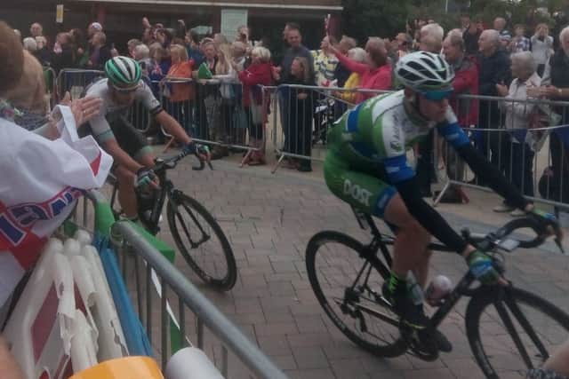 The Tour of Britain 2017 flies past Hucknall marketplace