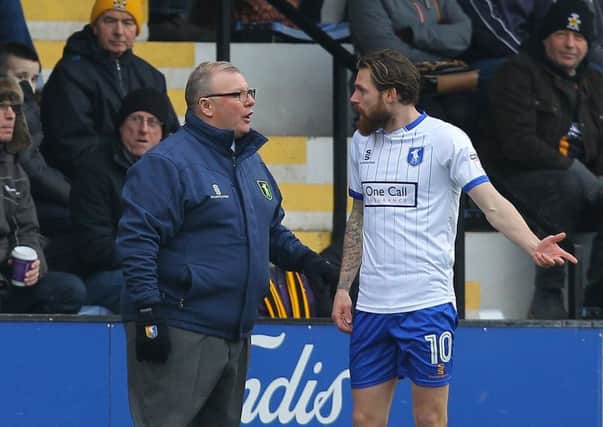 Picture by Gareth Williams/AHPIX.com; Football; Sky Bet League Two; Cambridge United v Mansfield Town; 13/1/18  KO 15.00; Cambs Glass Stadium; copyright picture; Howard Roe/AHPIX.com; Mansfield boss Steve Evans gives his instructions to Paul Anderson
