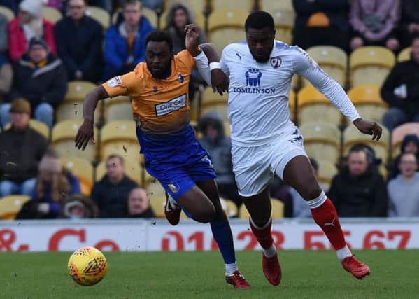 Picture Andrew Roe/AHPIX LTD, Football, EFL Sky Bet League Two, Mansfield Townv Chesterfield One Call Stadium, 25/11/17, K.O 1pm

Chesterfield's Jerome Binnom-Williams battles with Mansfield's Omari Sterling-James

Andrew Roe>>>>>>>07826527594