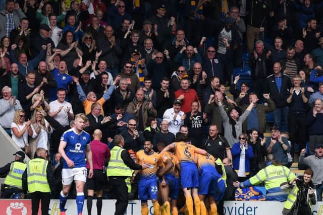 Picture Andrew Roe/AHPIX LTD, Football, EFL Sky Bet League Two, Chesterfield v Mansfield Town, Proact Stadium, 14/04/18, K.O 1pm
Mansfield's players celebrate Mal Benning's winning goal
Andrew Roe>>>>>>>07826527594